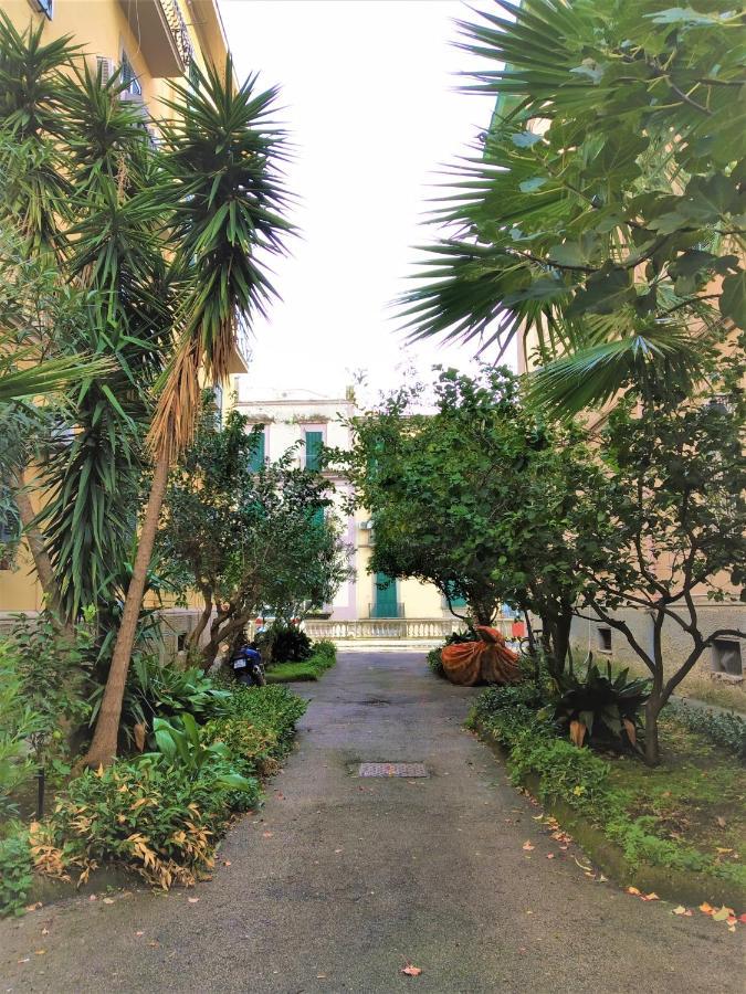 Non Ci Resta Che Napoli Nápoles Exterior foto